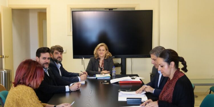 comision de investigacion contratos municipales