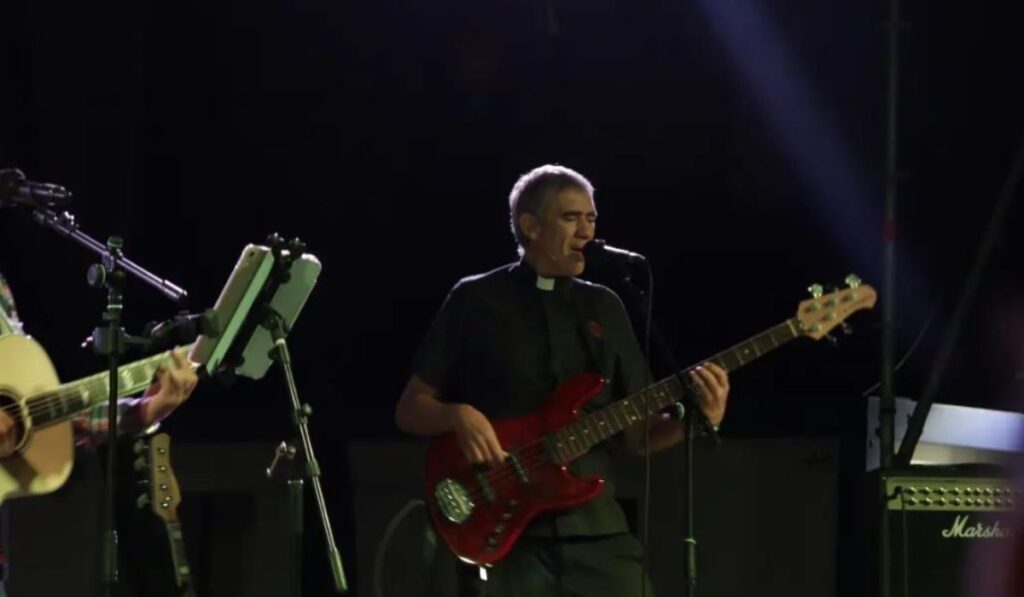 los curas rockeros san gabriel dana 2024