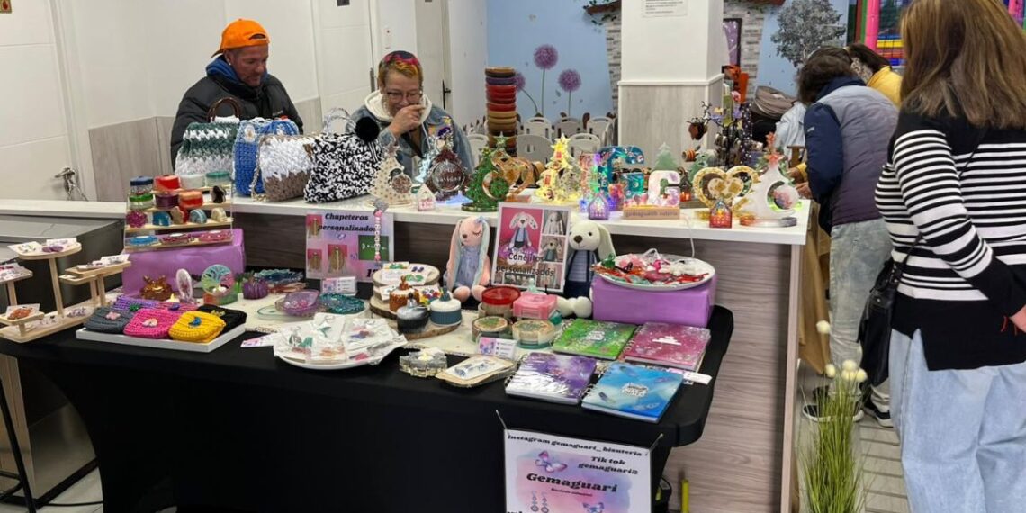 mercadillo solidario cafe pendiente
