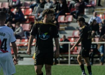 Alcalá conquista Vallecas con una remontada épica y recupera el liderato