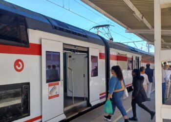 El Gobierno amplía las ayudas al transporte público por seis meses más