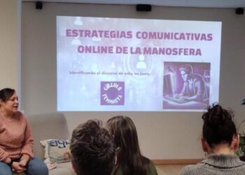 El Círculo Feminista Agua de Mayo aborda el discurso de odio antifeminista online y la manosfera
