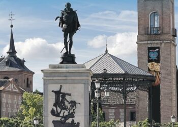 Alcalá de Henares se presenta en FITUR 2025 como Ciudad del Teatro