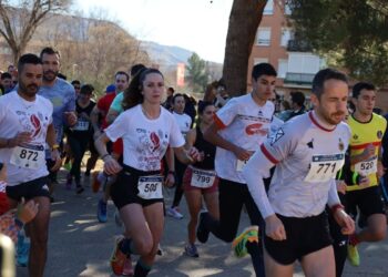 Más de mil corredores participan en el tercer Cross Solidario “La Estela de Ayo” en Ciudad del Aire