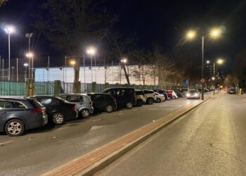 La Avenida del Val estrena una renovada iluminación para mayor seguridad y eficiencia