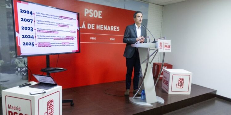 El PSOE de Alcalá de Henares llevará ante la justicia la firma de un contrato fijo de Judith Piquet 1 rueda de prensa denuncia judith piquet