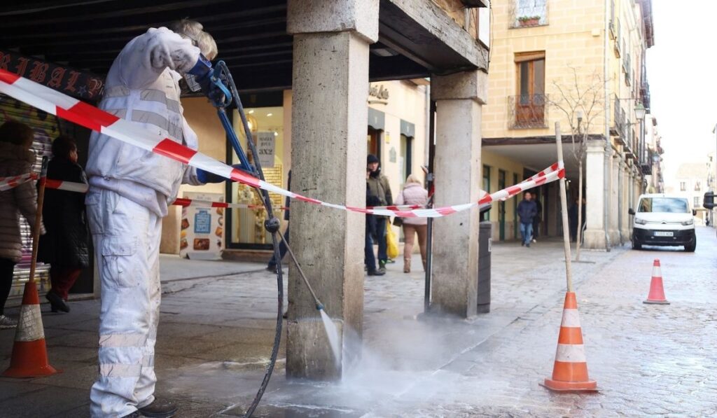 ayuntamiento limpieza grafitis