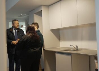 156 familias estrenan casa en Espartales Norte con la nueva entrega de viviendas del Plan Vive