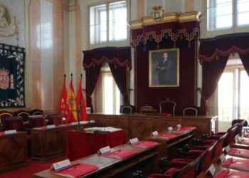 Servicios públicos, derechos sociales, vivienda e independencia judicial: los temas que marcarán el Pleno Municipal de Alcalá