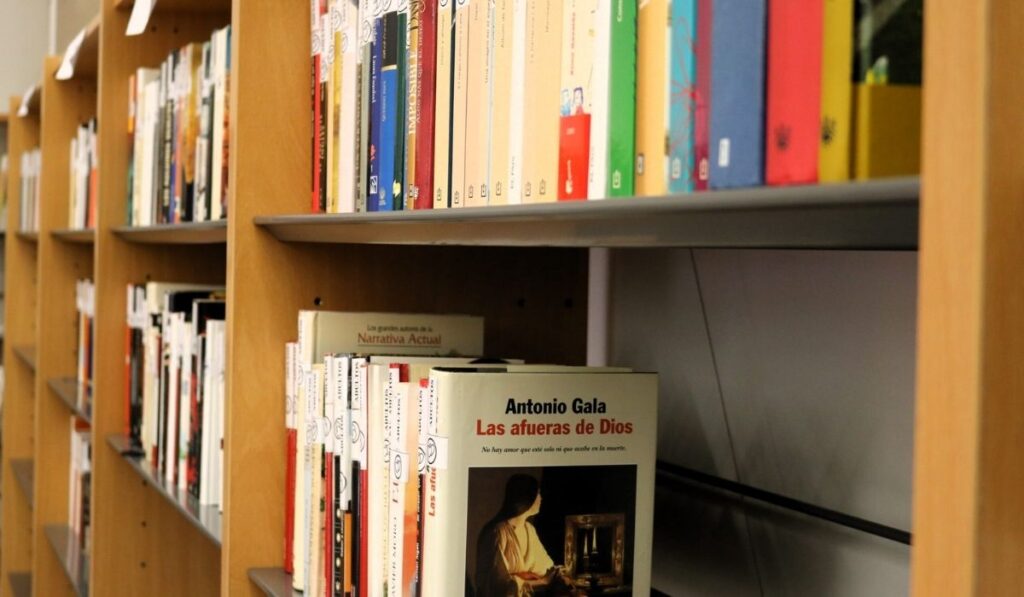 sala lectura distrito iv