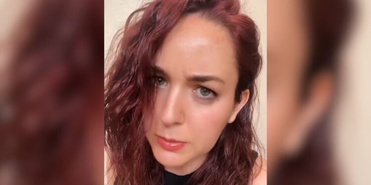 Blanca Ibarra (PSOE) reprocha a Ayuso ocultar el origen del abono gratuito: “La pasta no ha salido de Sol, ha salido de Moncloa” 1 Blanca Ibarra transporte publico gratuito