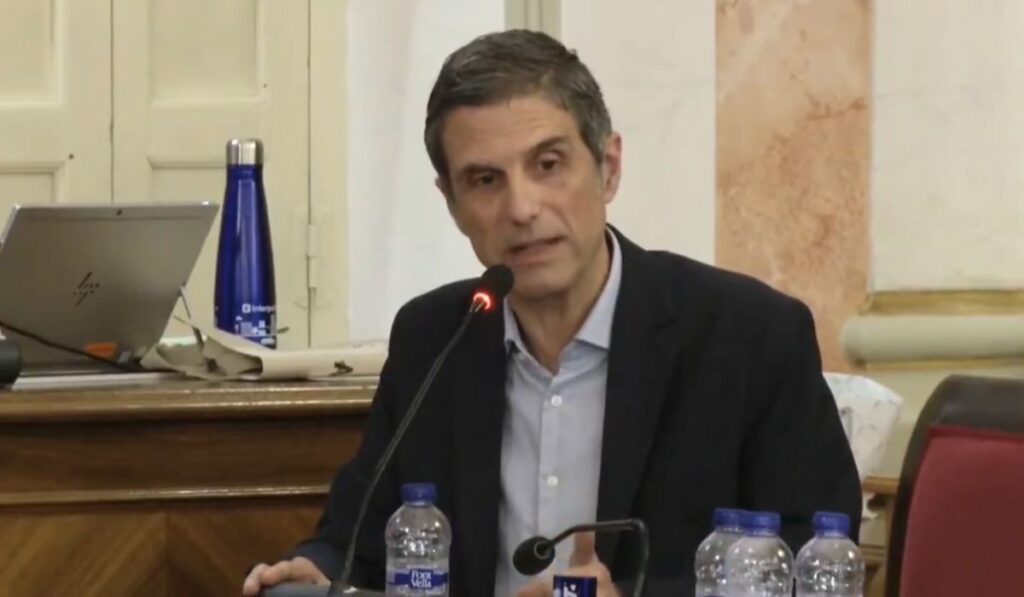 Javier Rodriguez Palacios en pleno municipal