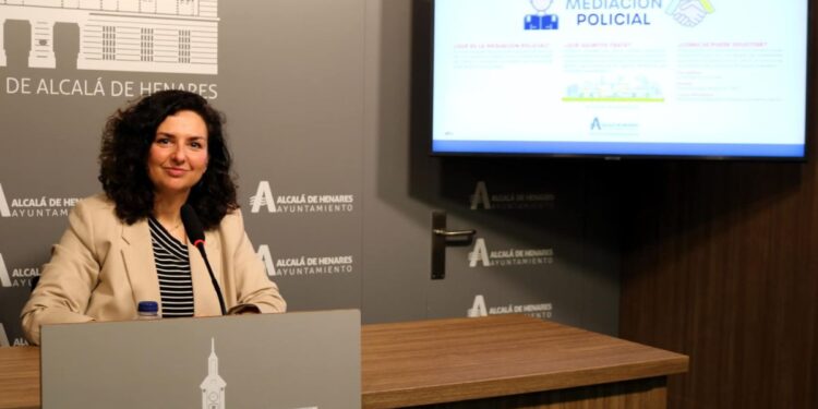 El Servicio de Mediación Vecinal atendió 850 conflictos durante el 2024 1 Orlena de Miguel durante la comparecencia