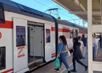 Acuerdo entre sindicatos y el Gobierno: desconvocada la huelga que amenazaba a Renfe y Adif