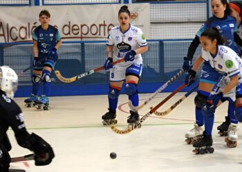 Las Guerreras del Alcalá Hockey firman una remontada de infarto y siguen soñando con la permanencia