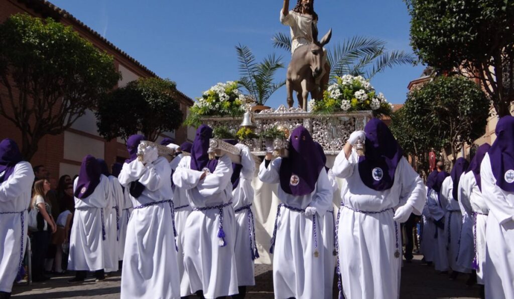 procesion semana santa alcala de henares