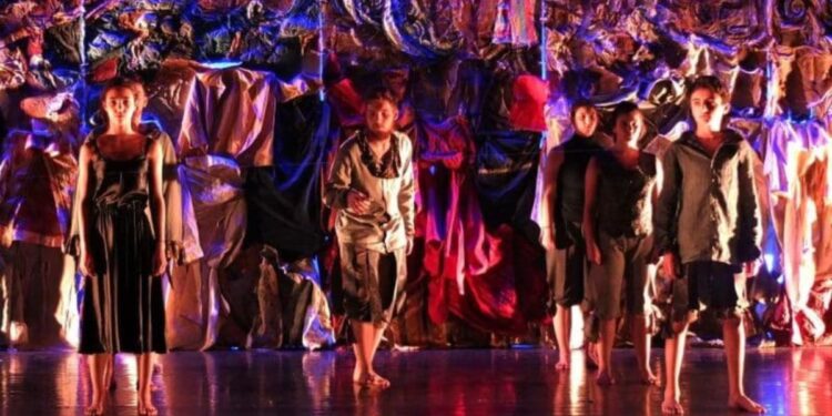 ‘Quijote/Play’: una adaptación joven y europea del clásico cervantino llega al Salón Cervantes 1 quijote play
