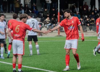 La RSD Alcalá tropieza en Carabanchel pero conserva su colchón de puntos