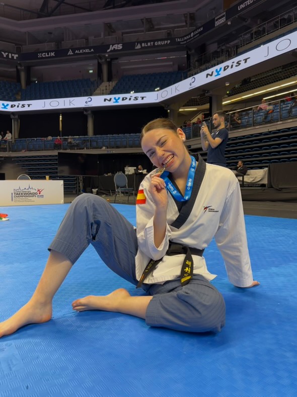 La alcalaína Carolina Escolar se proclama campeona de Europa de Taekwondo 7 491269358 1247234957005589 4957697907087597381 n