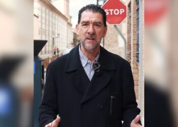 Alberto Blázquez (PSOE) denuncia el “tarifazo de la Zona Azul impuesto por PP y Vox» y advierte que la medida «fragmenta la ciudad»
