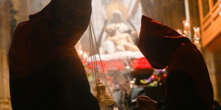 Procesion del Cristo de los Desamparados y Maria de las Angustias