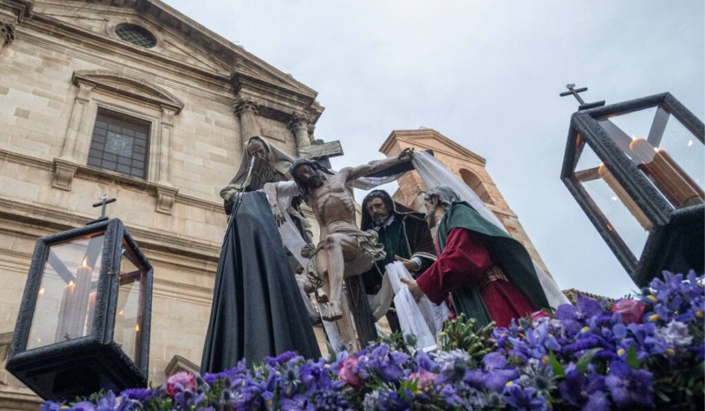 Soledad Coronada y el Sagrado Descendimiento