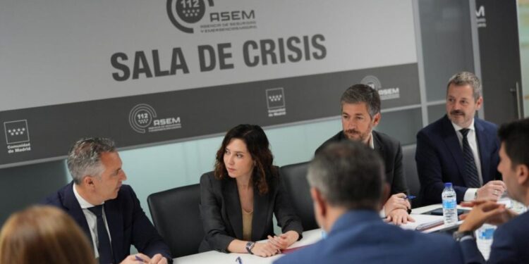 ayuso sala de crisis apagon
