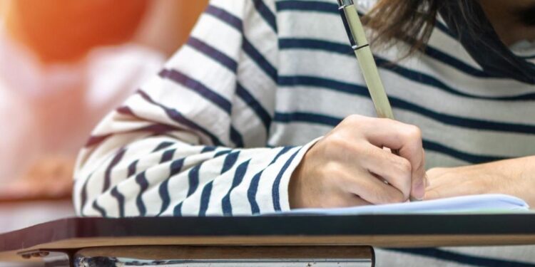 La convocatoria general para las becas del curso 2026-2027 pueden solicitarse hasta el 18 de mayo 1 becas erasmus