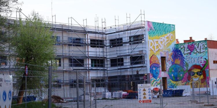 La Escuela Municipal de Adultos se reagrupará en el Centro Sociocultural Zulema tras su rehabilitación 1 centro sociocultural zulema