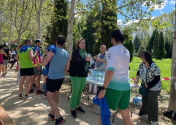 Deporte, sol y participación en el Cross Escolar del Distrito II celebrado en la Dehesa del Batán