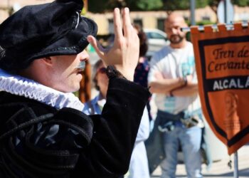 Los primeros viajeros del Tren de Cervantes ya disfrutan de Alcalá de Henares