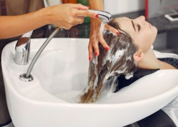 Los productos de peluquería encuentran su sitio en internet y están cambiando los hábitos de compra