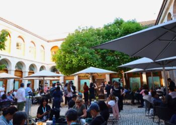 Cerca de cien periodistas iberoamericanos visitan Alcalá antes de los Premios Platino