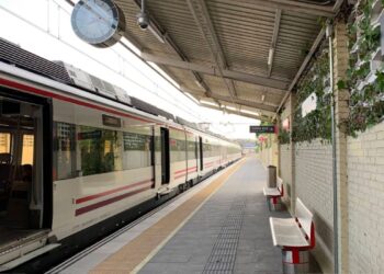 Renfe incluirá finalmente la parada de Alcalá Universidad en el servicio especial de autobuses