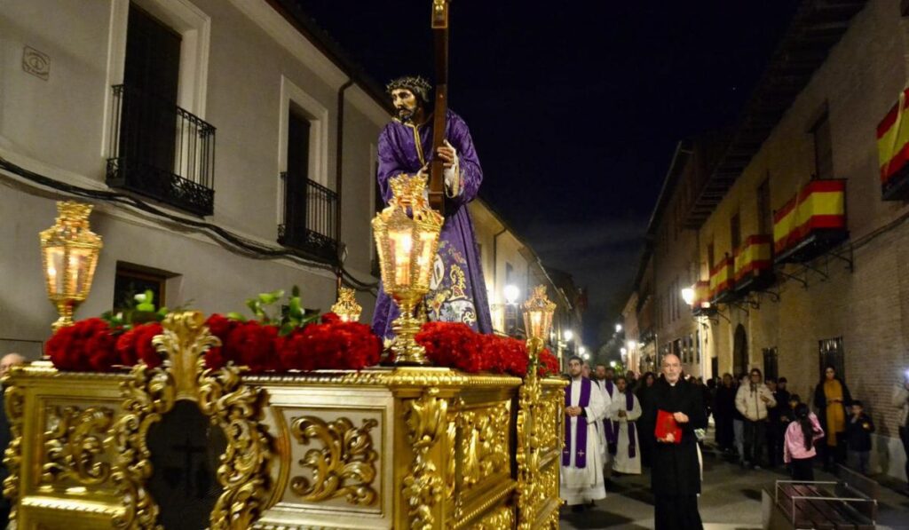 El Martes Santo desplegará procesiones, música cofrade y un vía crucis por el centro histórico desde la tarde hasta la noche 1 via crucis martes santo