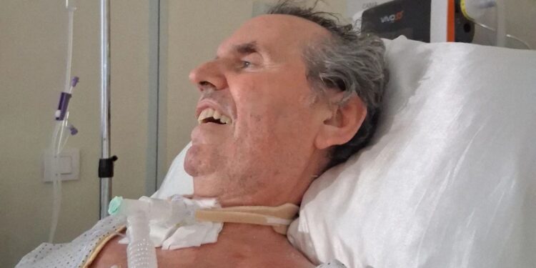 Carlos Valero, ingresado en el Hospital Príncipe de Asturias tras el apagón