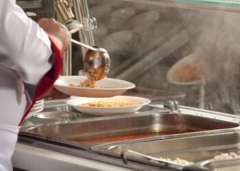 Nuevas condiciones para las becas de comedor: más colectivos incluidos y opción de prórroga