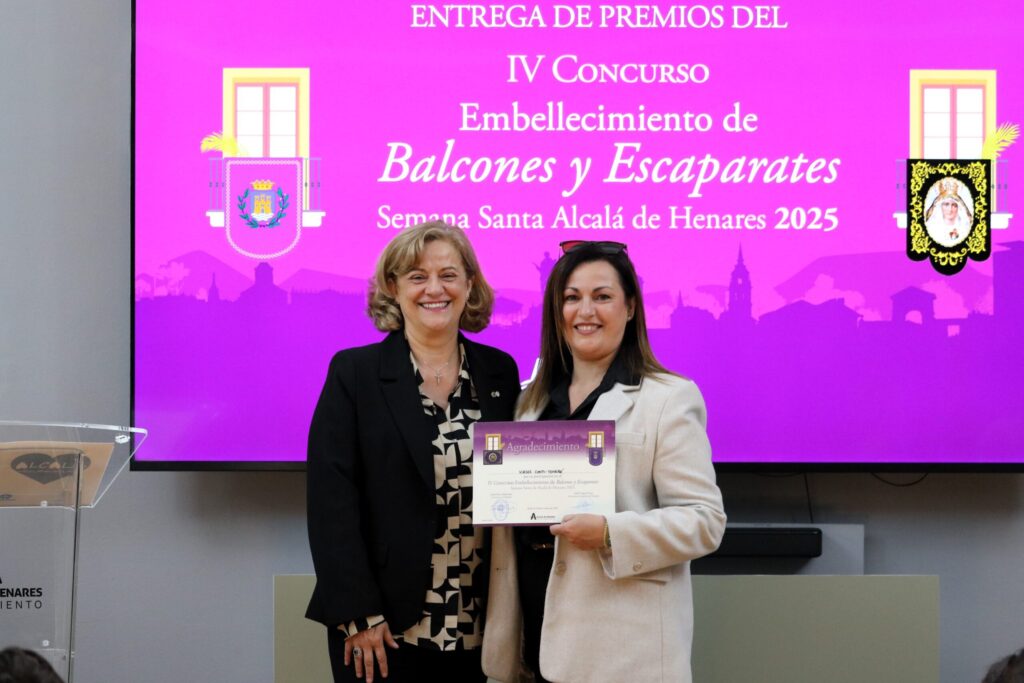 Entregados los premios del IV Concurso de Embellecimiento de Balcones y Escaparates de Semana Santa 2025 5 IMG 3223 scaled 1