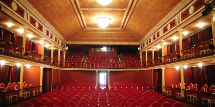 Teatro salon de cervantes