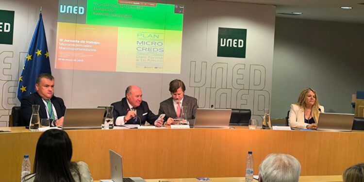 alumni uah microcredenciales