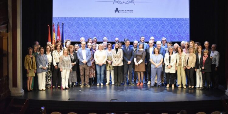 homenaje profesores salon cervantes