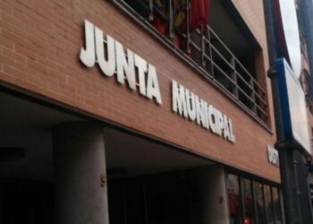 La Asociación de Vecinos Reyes II participa en el Consejo de Salud del Distrito II para impulsar mejoras sanitarias en el barrio