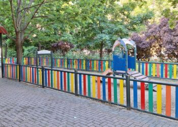 El Ayuntamiento aprueba la remodelación del área de juegos infantiles en Ciudad 10 con una inversión de más de 120.000 euros