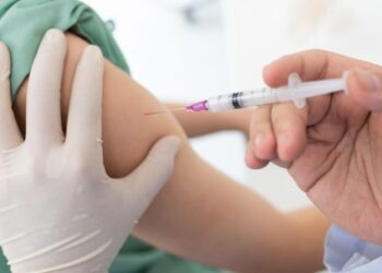 Una vacuna contra el VRS protegerá a los mayores de 60 de bronquiolitis y neumonía desde este otoño