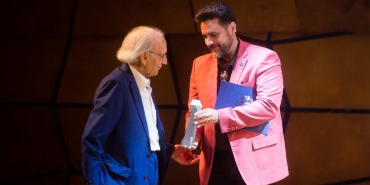 Jose Luis Alonso Premio Fuente de Castalia