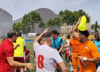 El AD Complutense regresa a Primera Autonómica tras imponerse al Neumáticos Cervantes en un derbi con sabor a ascenso