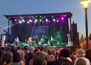 Domingo de cierre en el Distrito IV con actividades para toda la familia y lleno absoluto en el concierto final