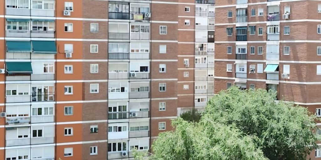 ¿Existe un un problema real de ocupación? Analizamos este 'ruidoso' fenómeno con datos y cifras 1 edificio