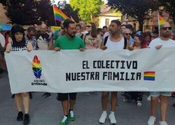 Alcalá Entiende lamenta la «coincidencia» entre la manifestación del Orgullo y el desfile de Gigantes y Cabezudos