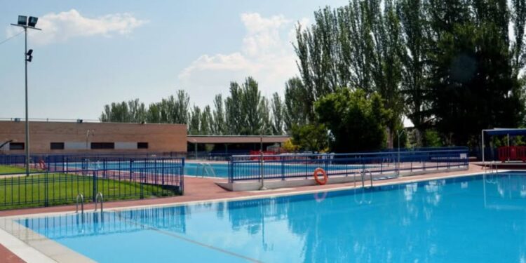 piscina azuqueca de henares